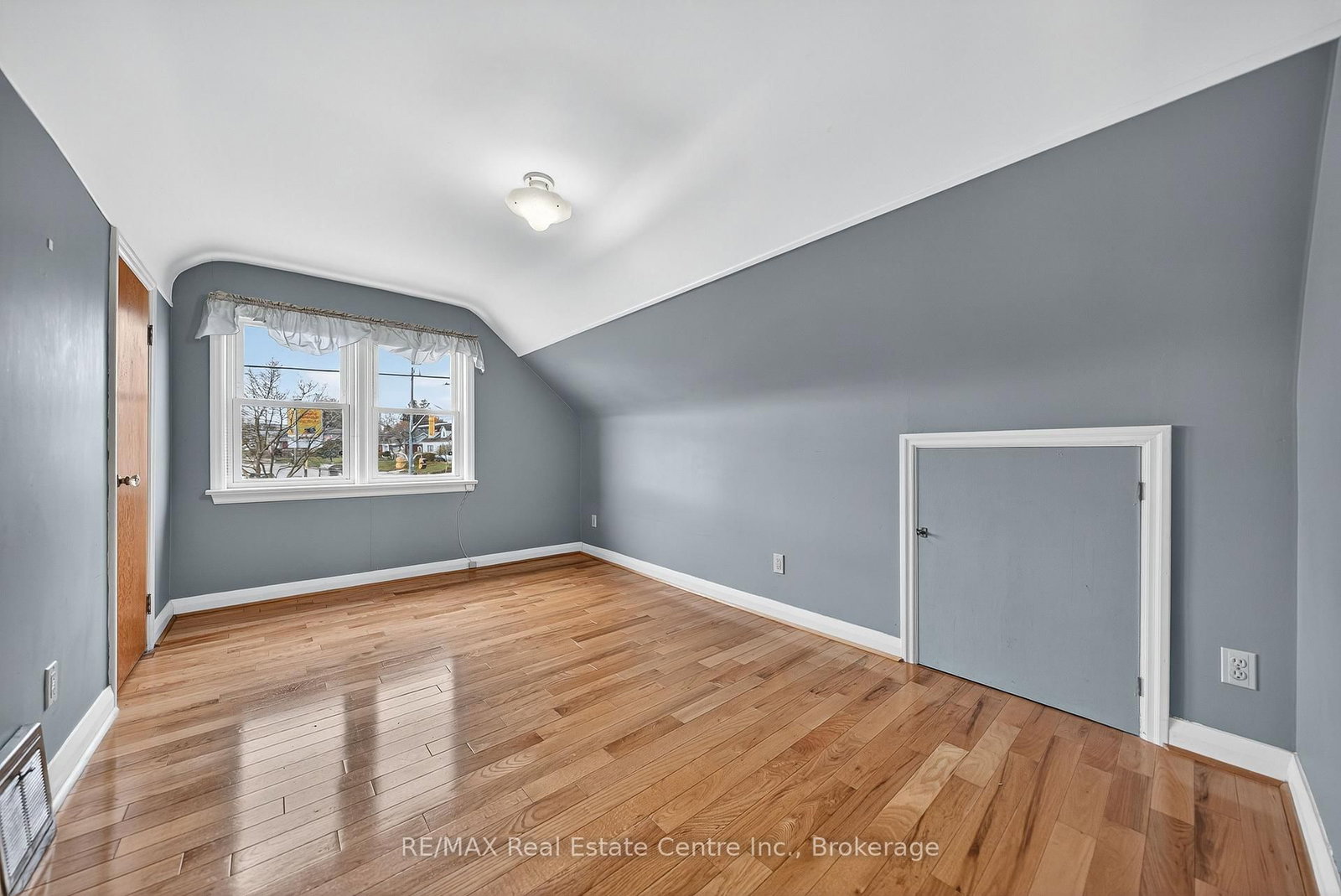 497 Victoria Street S • Kitchener, ON photo 26