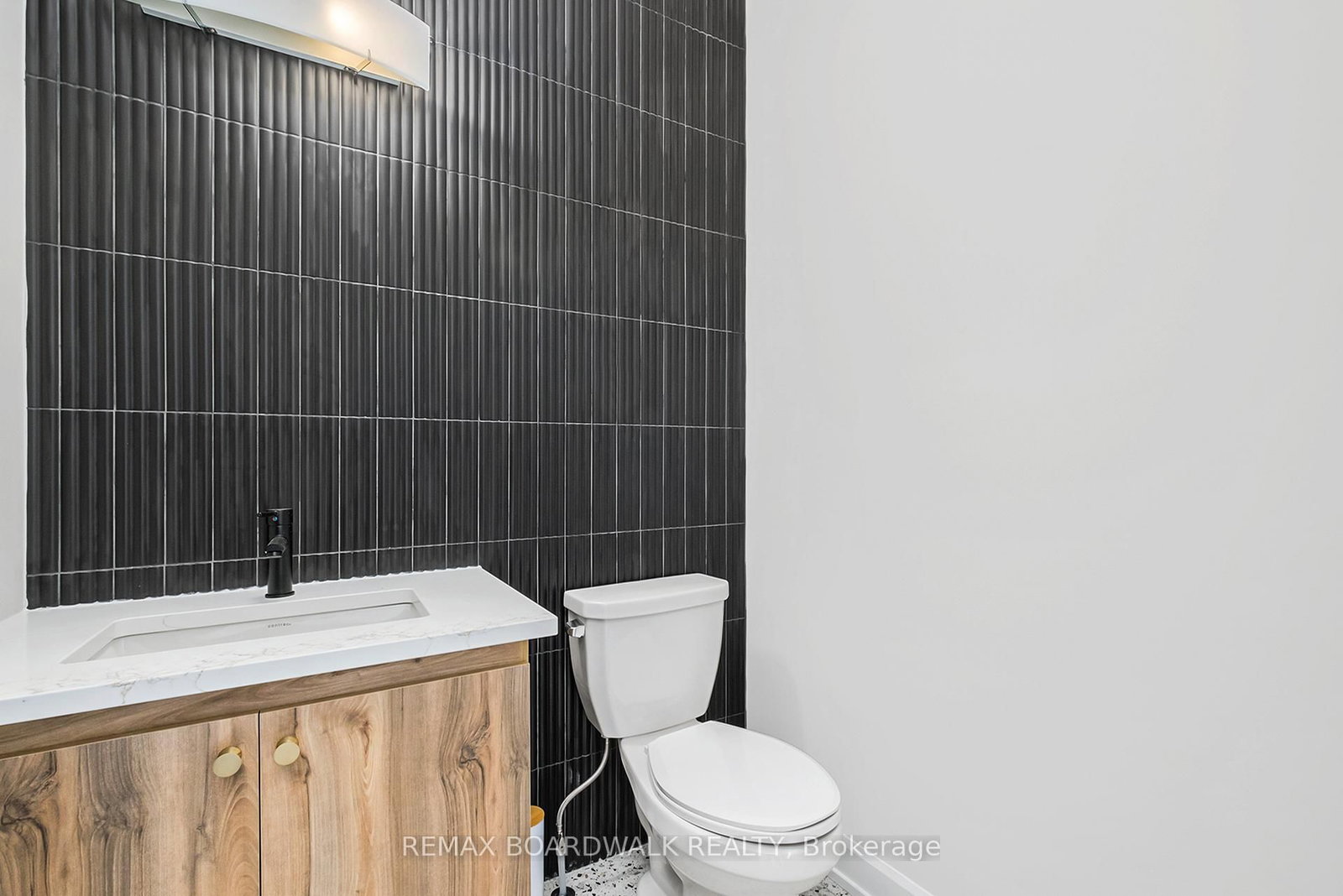 1039 CHABLIS Crescent • Russell, ON photo 6