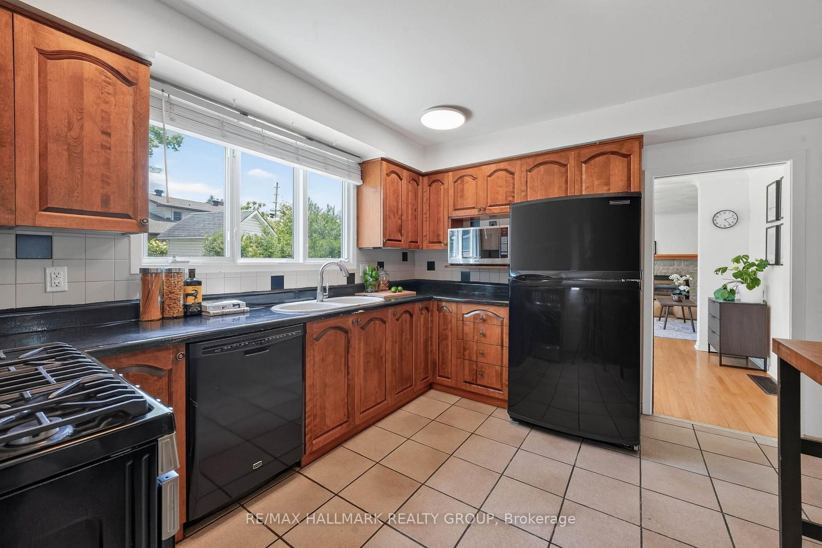 1038 Arnot Road • Ottawa, ON photo 15