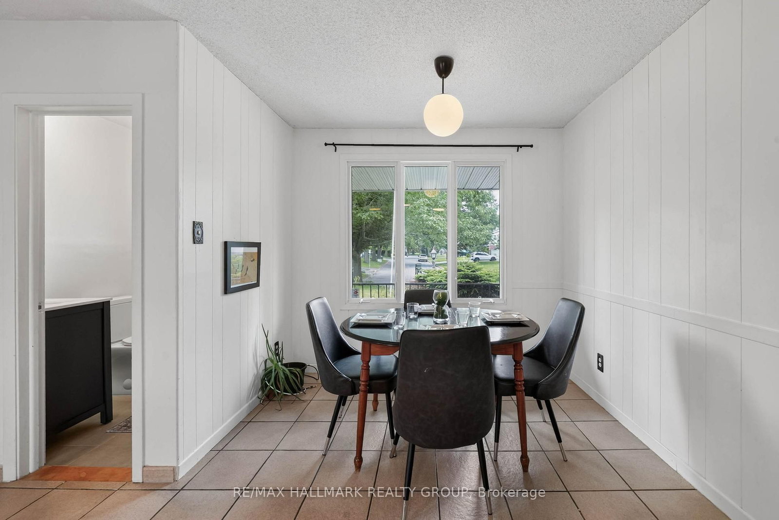 1038 Arnot Road • Ottawa, ON photo 16