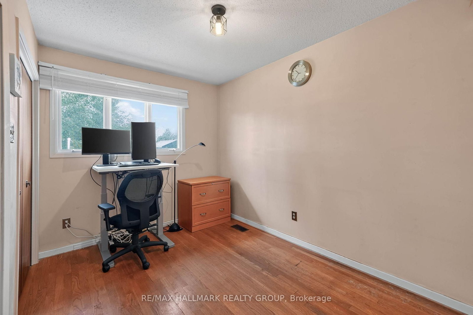 1038 Arnot Road • Ottawa, ON photo 26