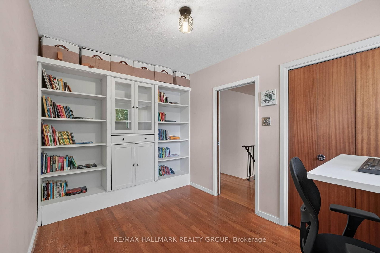 1038 Arnot Road • Ottawa, ON photo 27