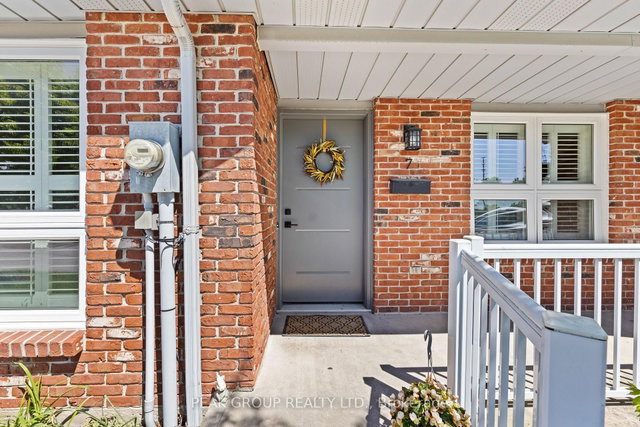 7 - 226 Vansickle Road