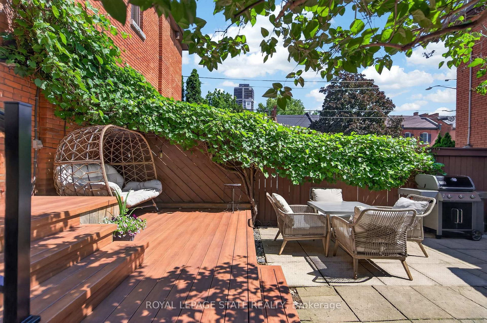 135 S Catharine Street • Hamilton, ON photo 42