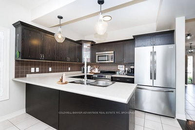 166 S Wallace Avenue • Welland, ON photo 8