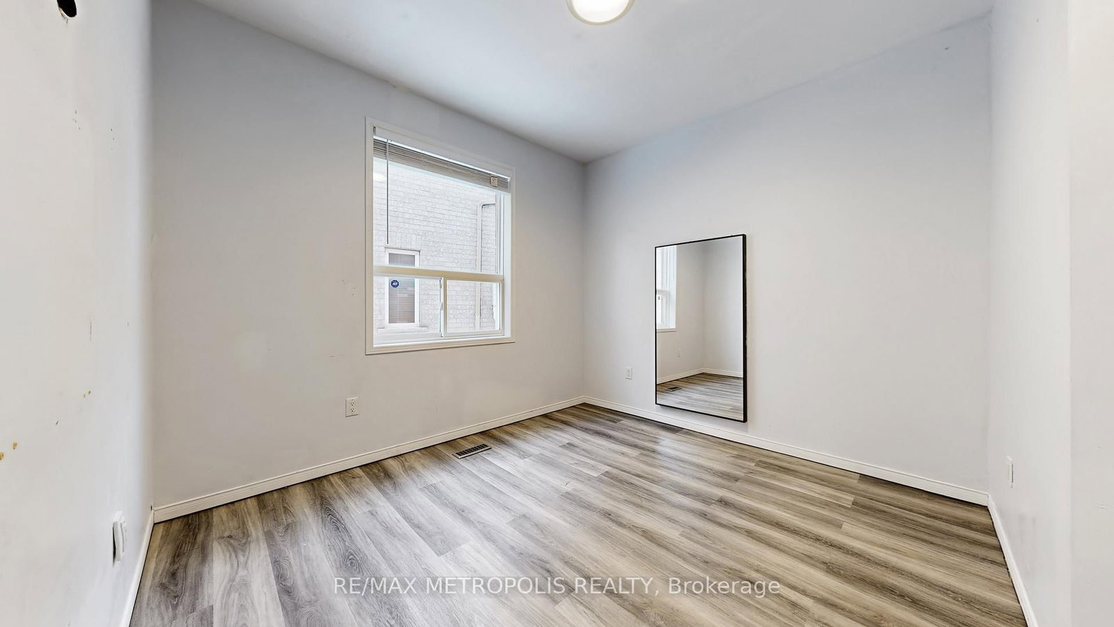 183 Valmont Court • Hamilton, ON photo 21