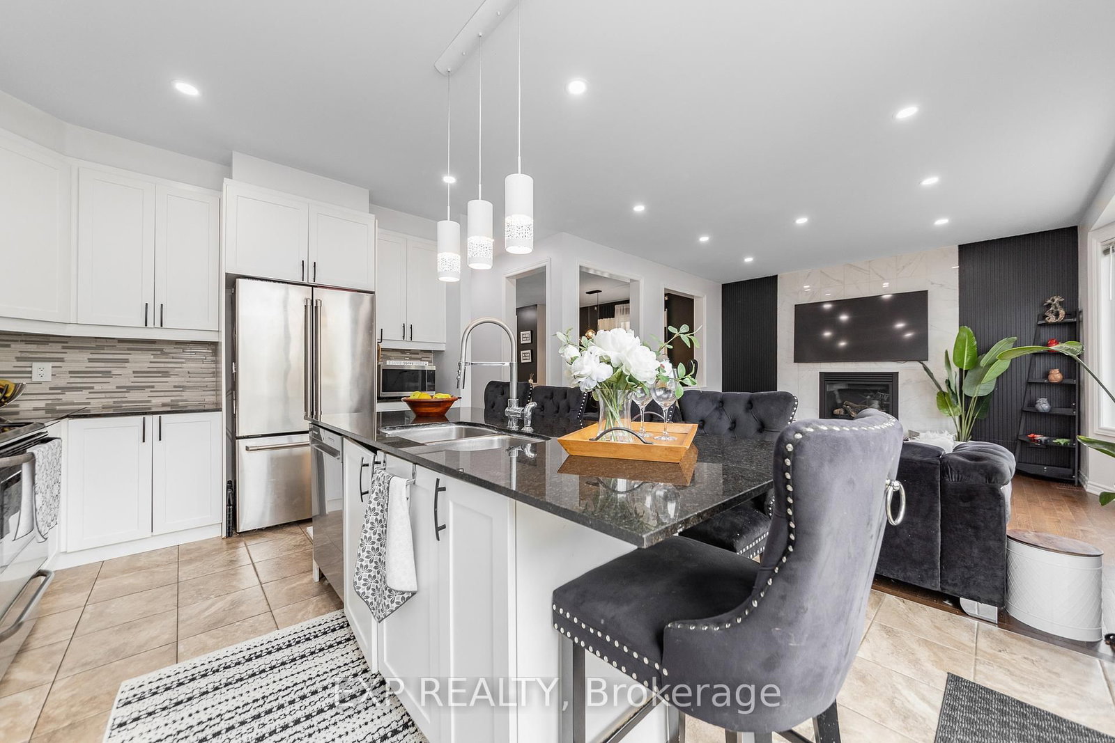 155 Lily Pond Street • Ottawa, ON photo 12