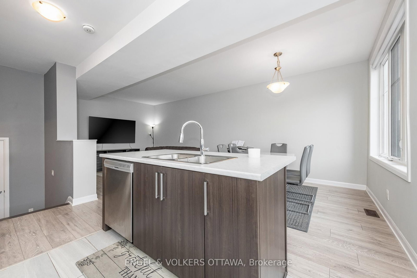 517 Galmoy Way • Ottawa, ON photo 18