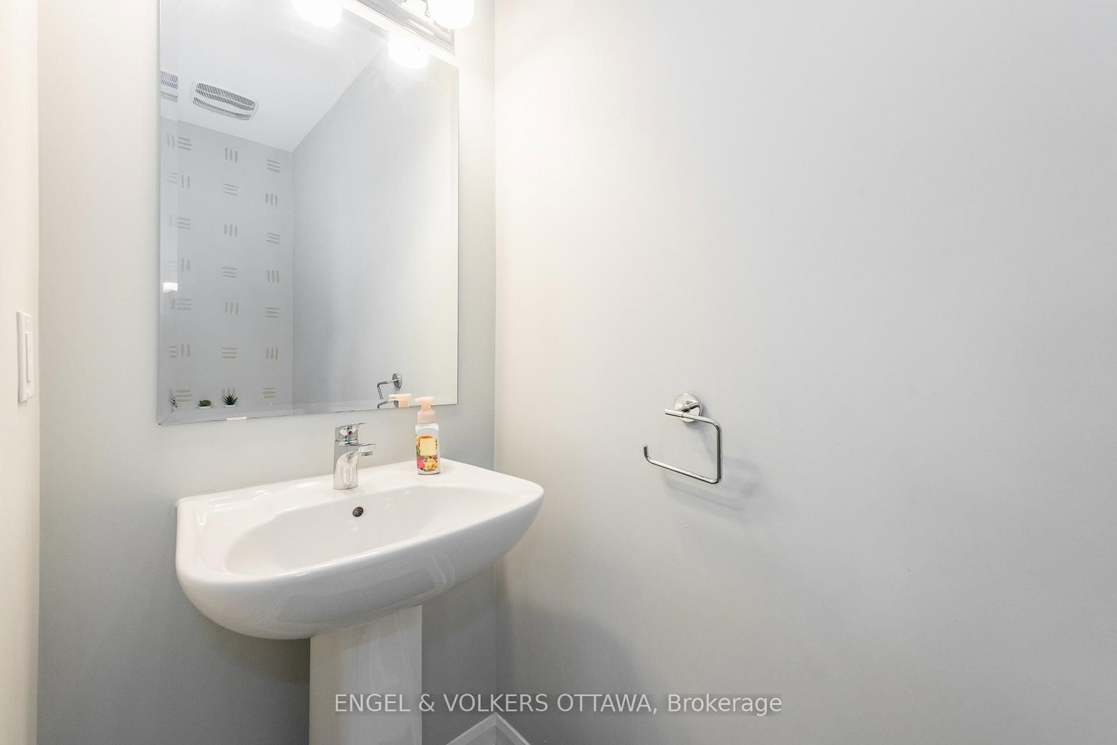 517 Galmoy Way • Ottawa, ON photo 28