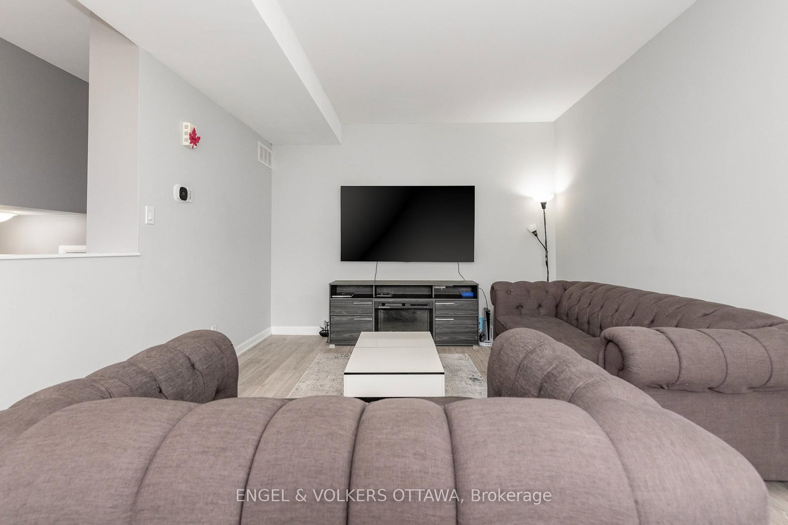 517 Galmoy Way • Ottawa, ON photo 8