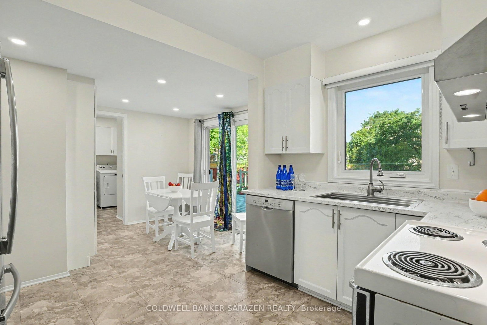 17 Smolkin Street • Arnprior, ON photo 11
