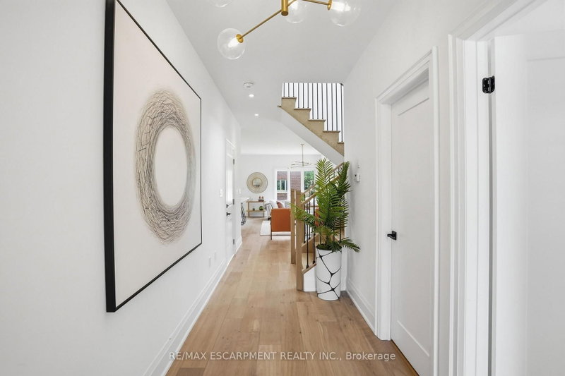25 Rainey Drive