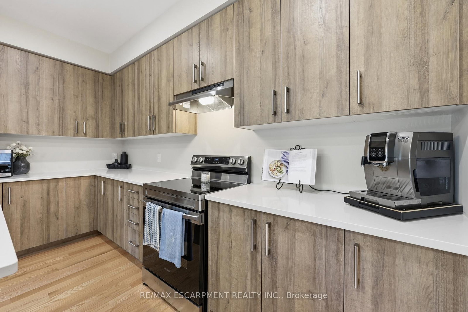 465 Adelaide Street • Wellington North, ON photo 23