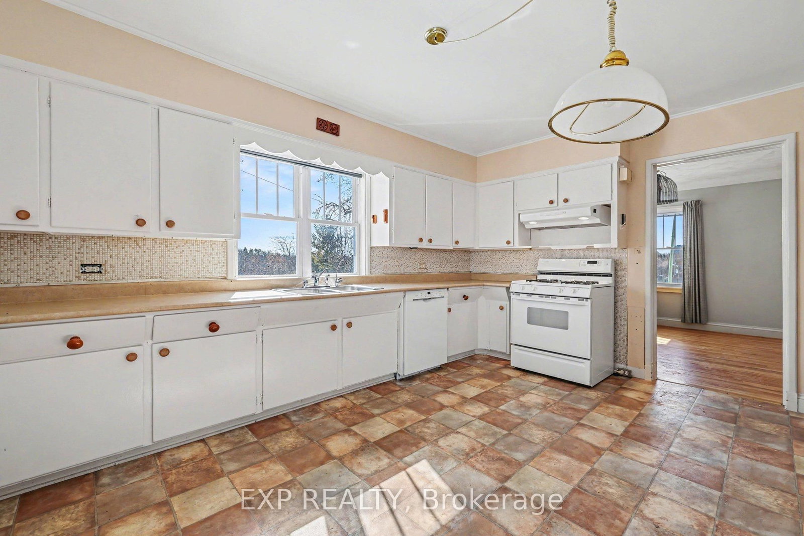 2511 Junction Avenue • Ottawa, ON photo 7