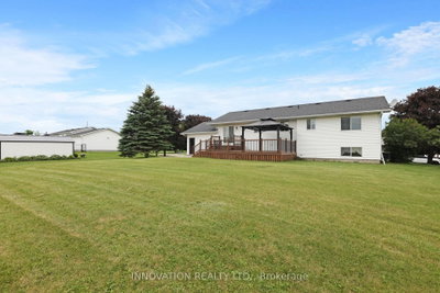 14 Riley Crescent • Braeside, ON photo 3