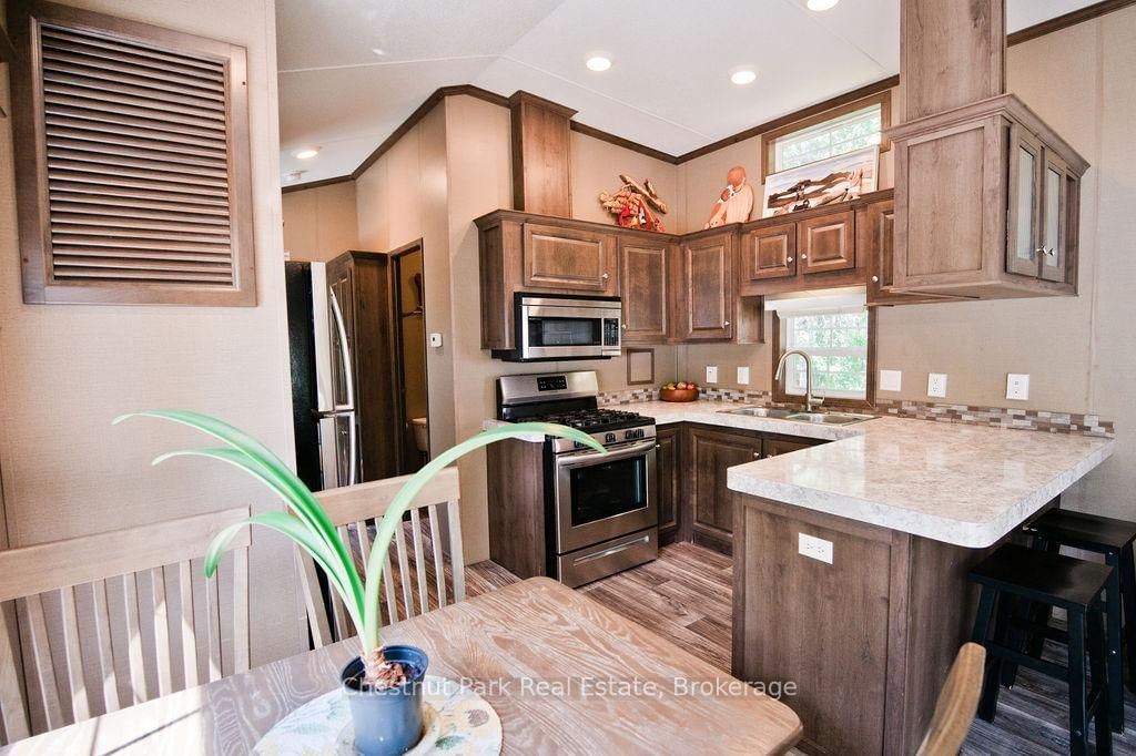 98 North Shore Road • #Unit 1 • Kearney, ON photo 15