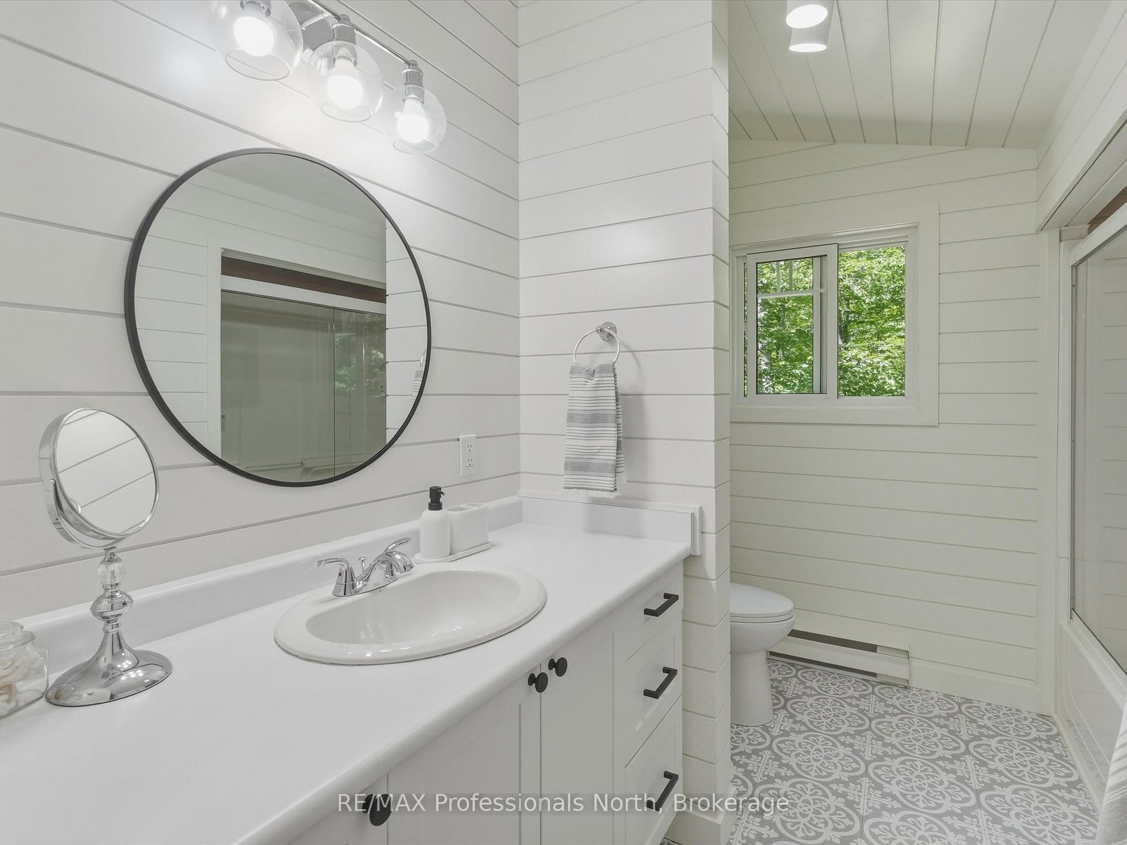 23 Taylor Island • Gravenhurst, ON photo 20