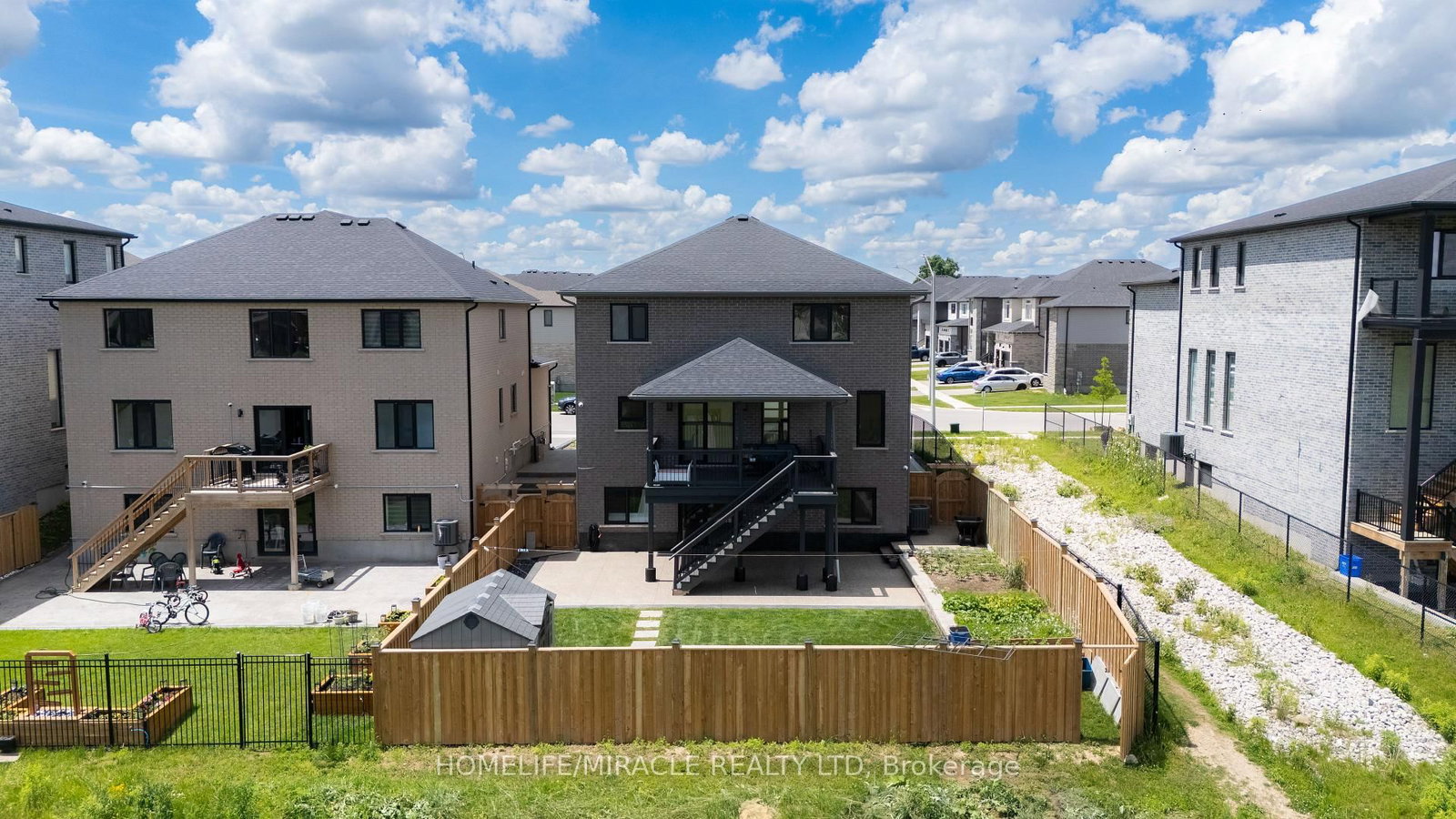42 Grandville Circle • Brant, ON photo 49