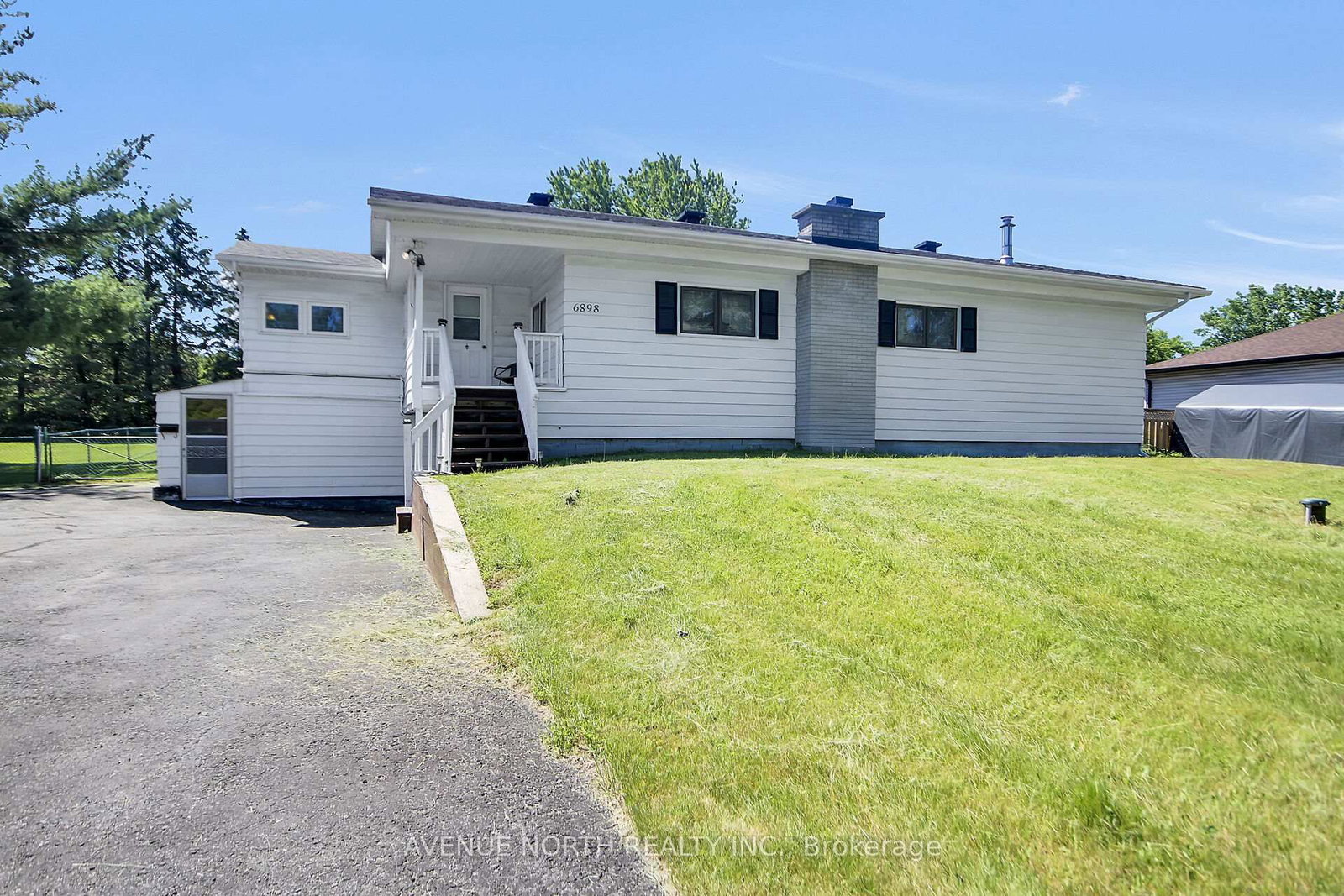 6898 Mitch Owens Road • Greely, ON photo 4