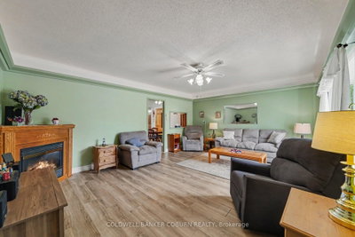 54 Howard Street • North Dundas, ON photo 4
