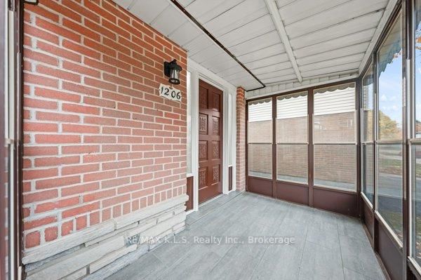 1206 Valentine Drive
