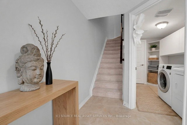 541 Ensatina Crescent