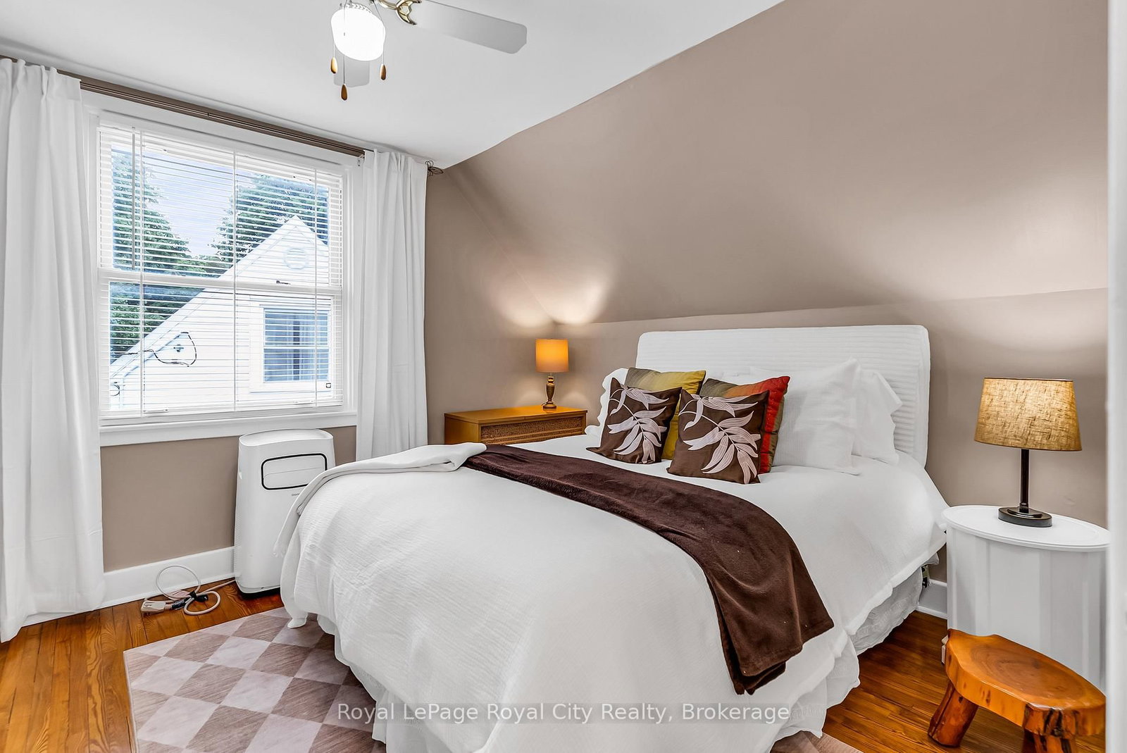 56 Winston Crescent • Guelph, ON photo 16