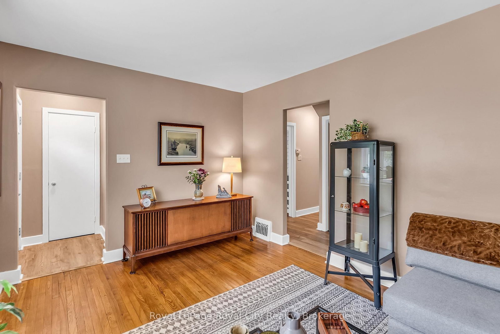 56 Winston Crescent • Guelph, ON photo 7