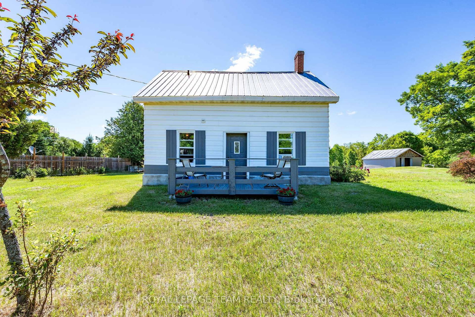 828 Cemetery Road • Lanark, ON photo 4