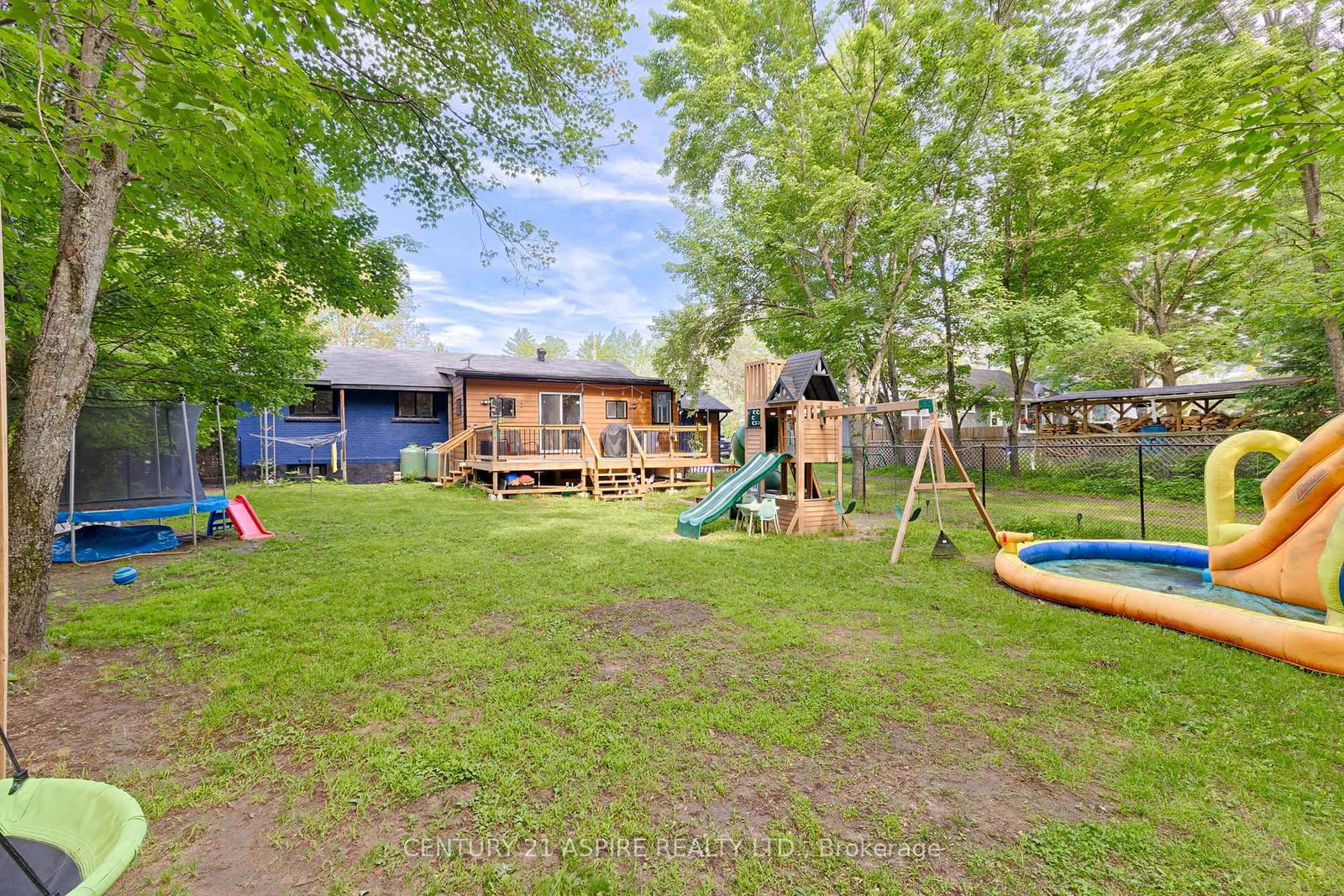 32057 Highway 17 Highway • Chalk River, ON photo 37