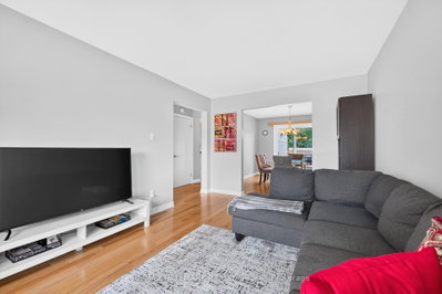6417 St Louis Drive • Ottawa, ON photo 9
