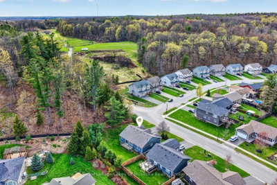 32 Gainsborough Road • Bracebridge, ON photo 9