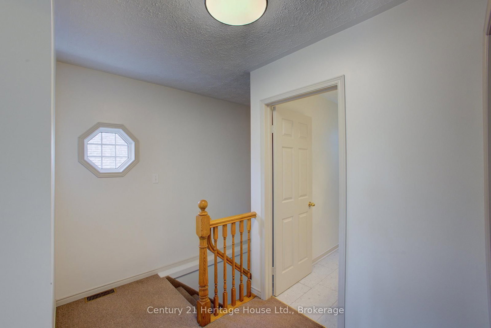 144 N Kincardine Street • West Grey, ON photo 17