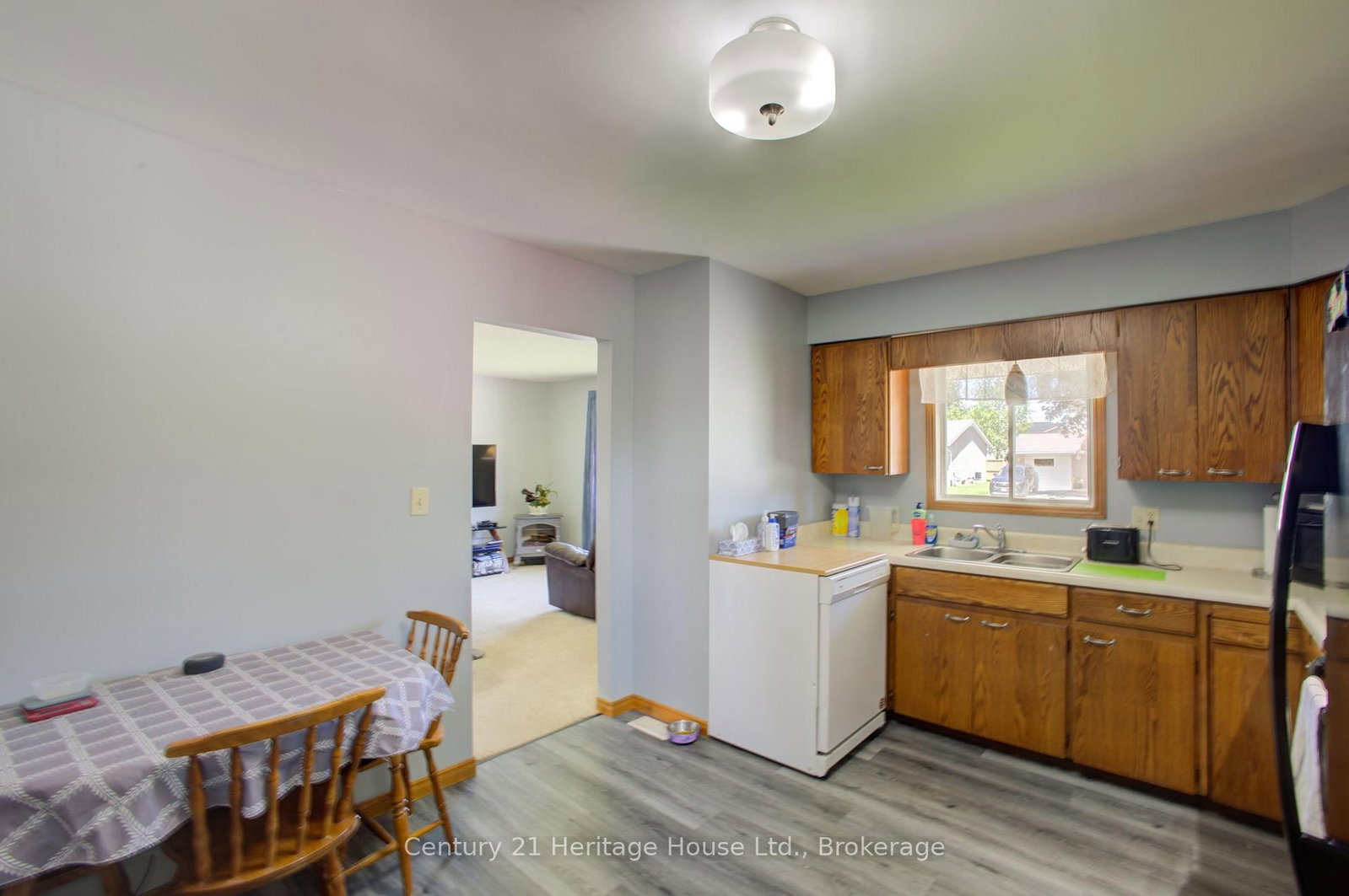 202 15th Avenue • Hanover, ON photo 12