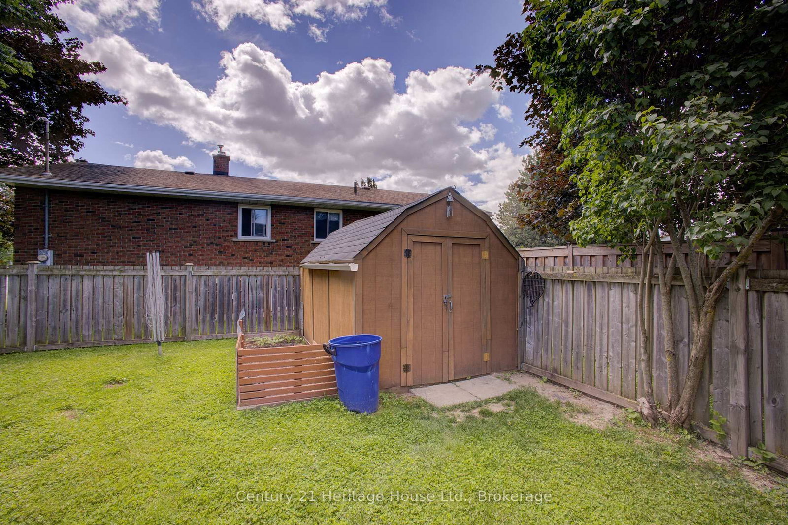 202 15th Avenue • Hanover, ON photo 38