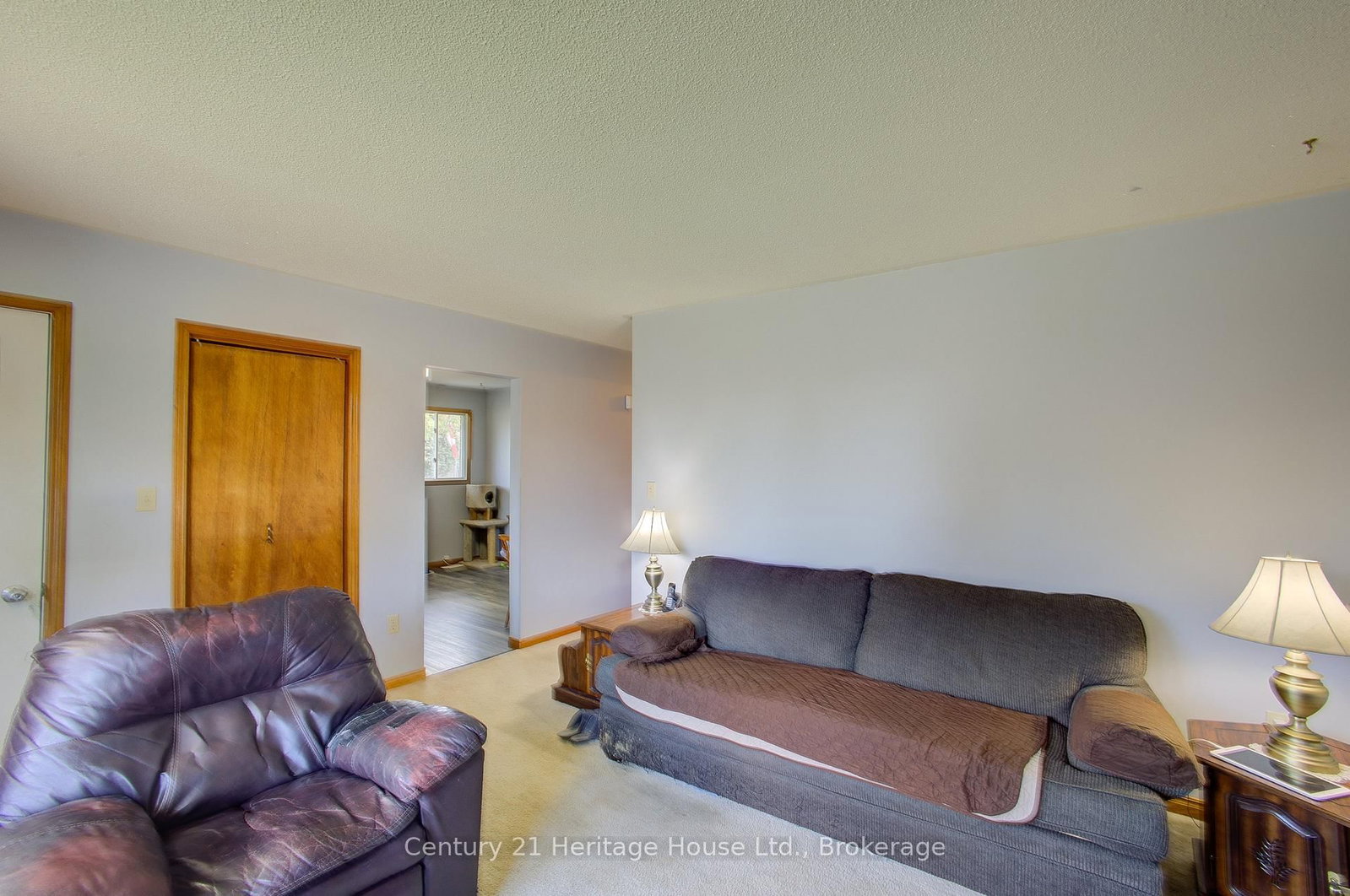 202 15th Avenue • Hanover, ON photo 8