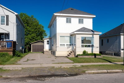 323 Percy Street