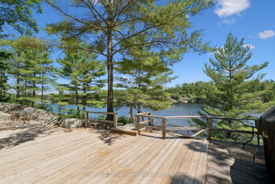 1277 & 1279 Woodland Drive • Gravenhurst, ON photo 2