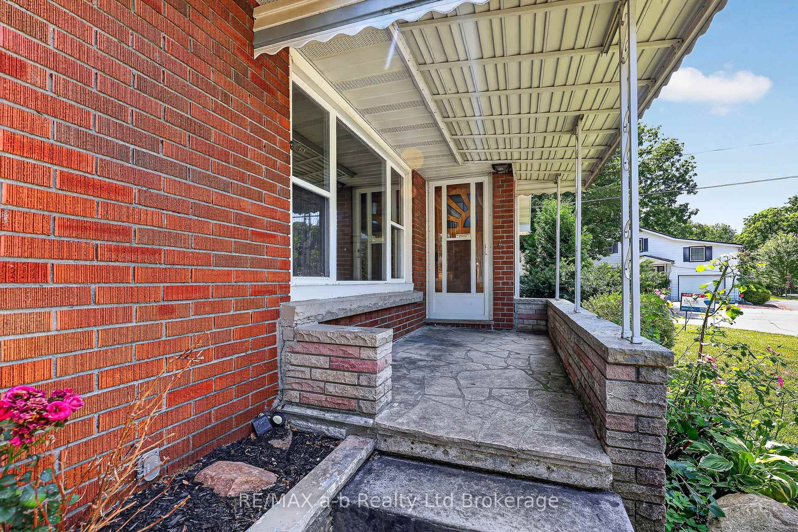 58 Victoria Street • Tillsonburg, ON photo 33