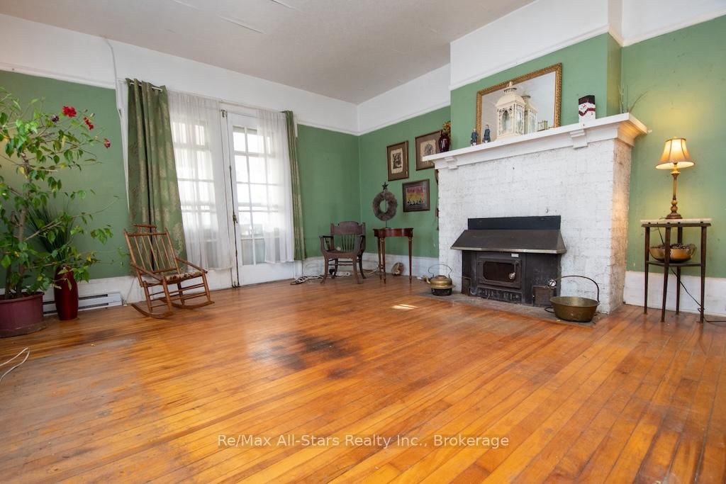 173 Lindsay Street S • Kawartha Lakes, ON photo 13