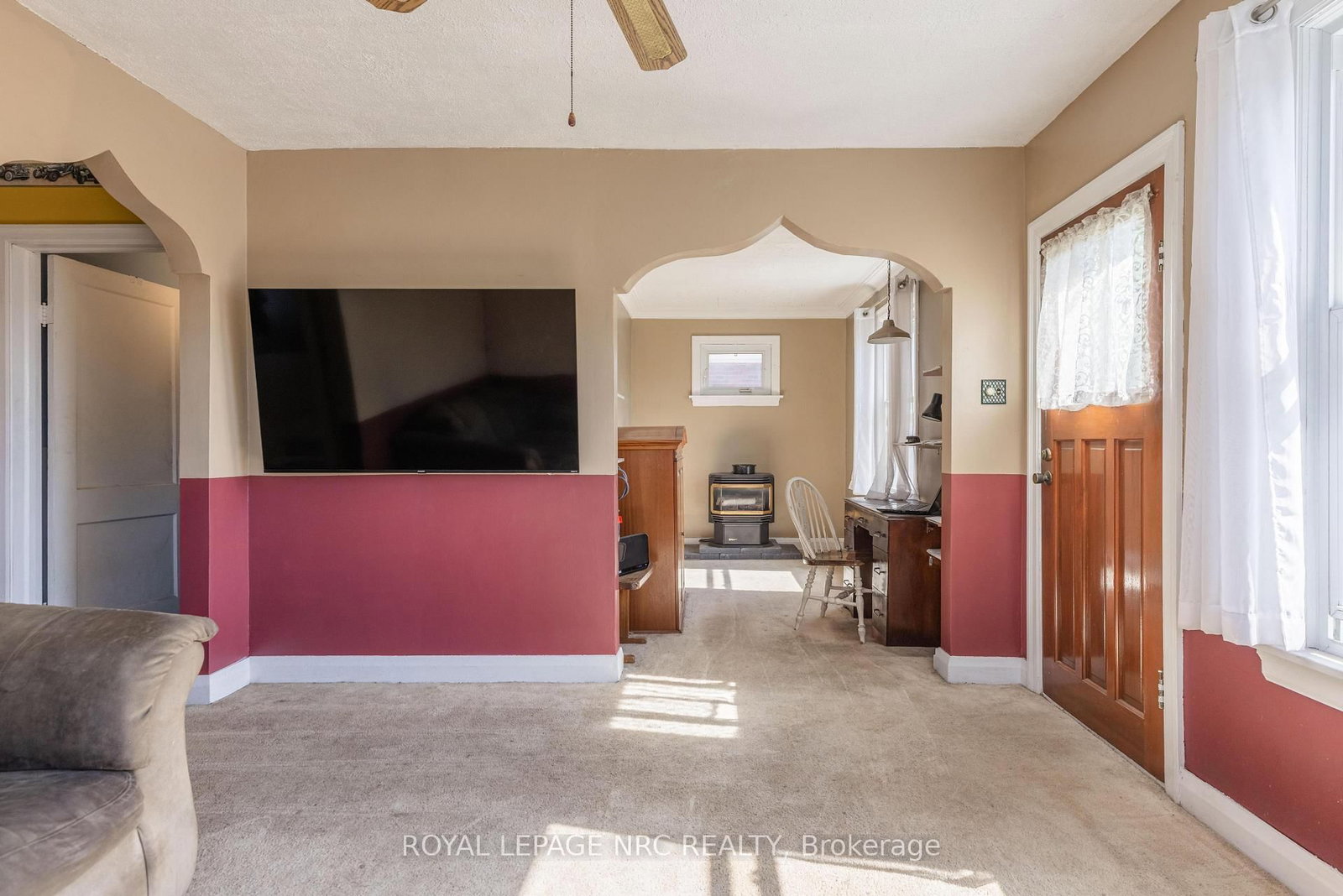 19 Cunningham Street • Thorold, ON photo 14