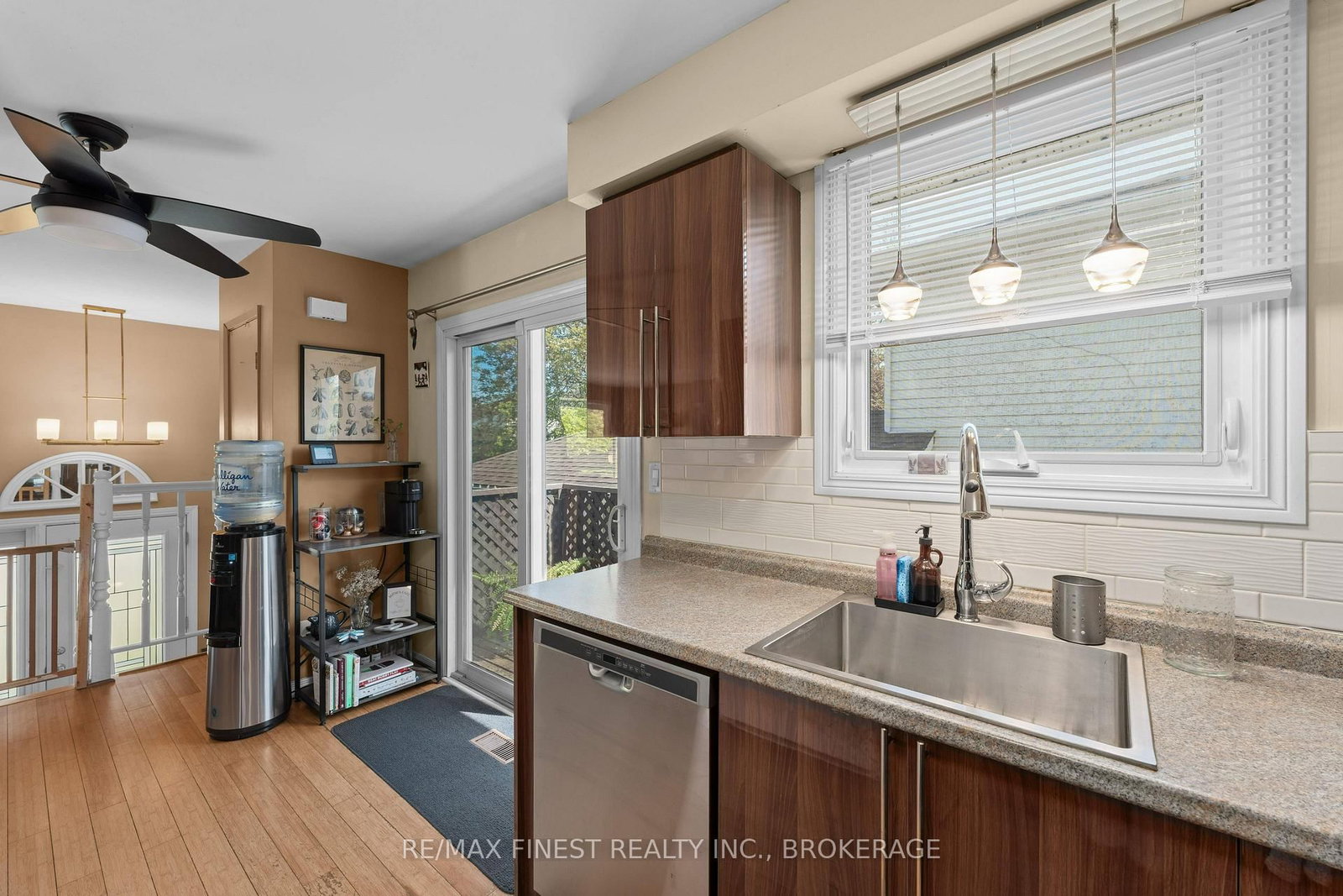 102 Grenadier Drive • Kingston, ON photo 12