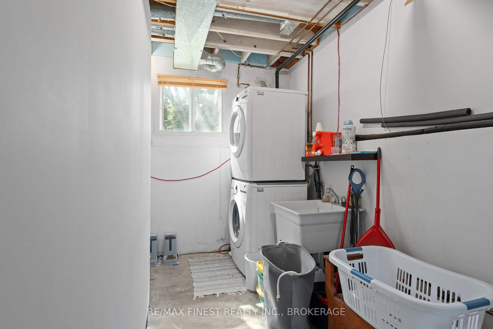 102 Grenadier Drive • Kingston, ON photo 26
