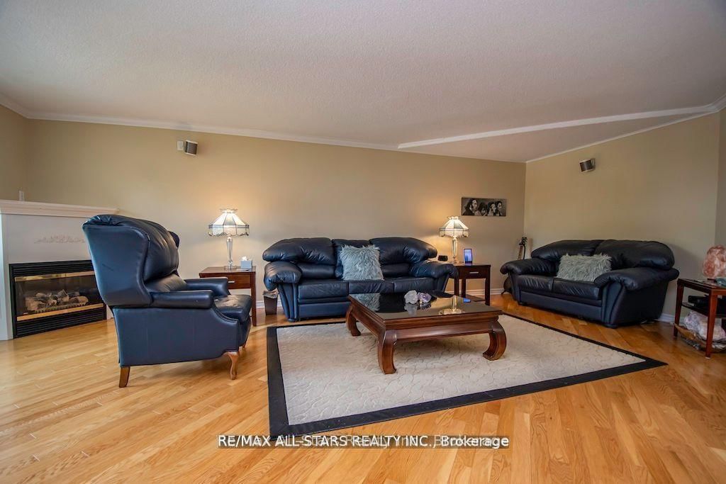 51 Rivermill Boulevard • #305 • Kawartha Lakes, ON photo 5