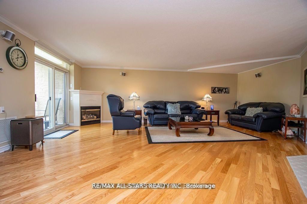 51 Rivermill Boulevard • #305 • Kawartha Lakes, ON photo 6