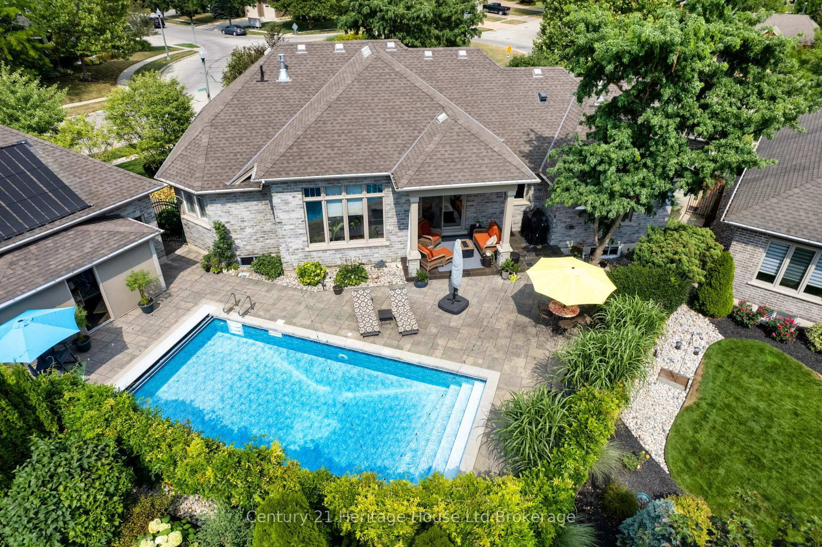 563 Lakeview Drive • Woodstock, ON photo 36