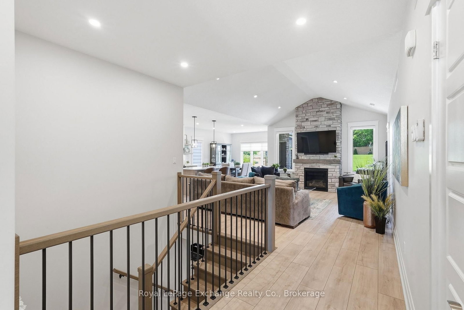 115 Fourth Street • Brockton, ON photo 14