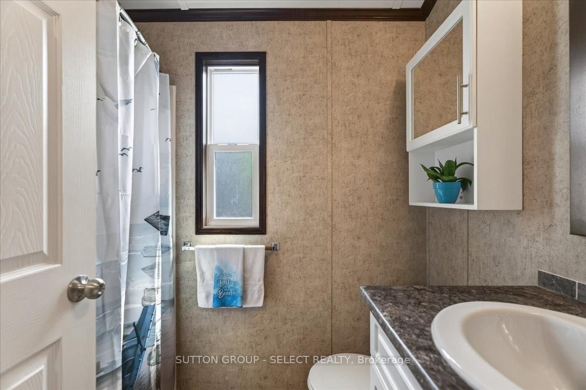 8685 Rock Glen Road • #400 • Lambton Shores, ON photo 12