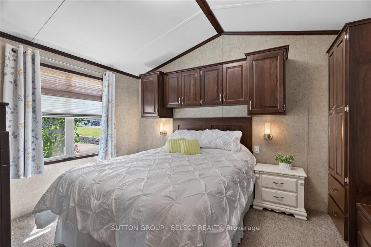 8685 Rock Glen Road • #400 • Lambton Shores, ON photo 14