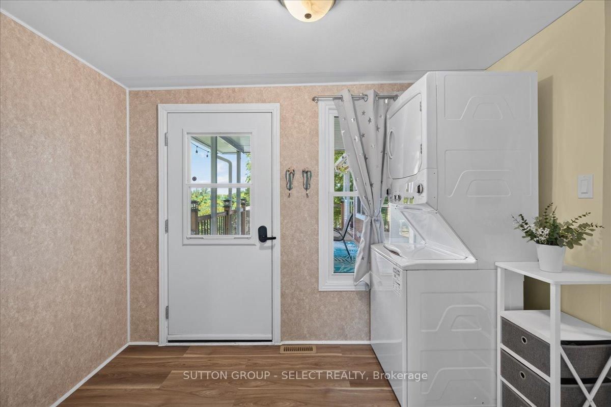 8685 Rock Glen Road • #400 • Lambton Shores, ON photo 17